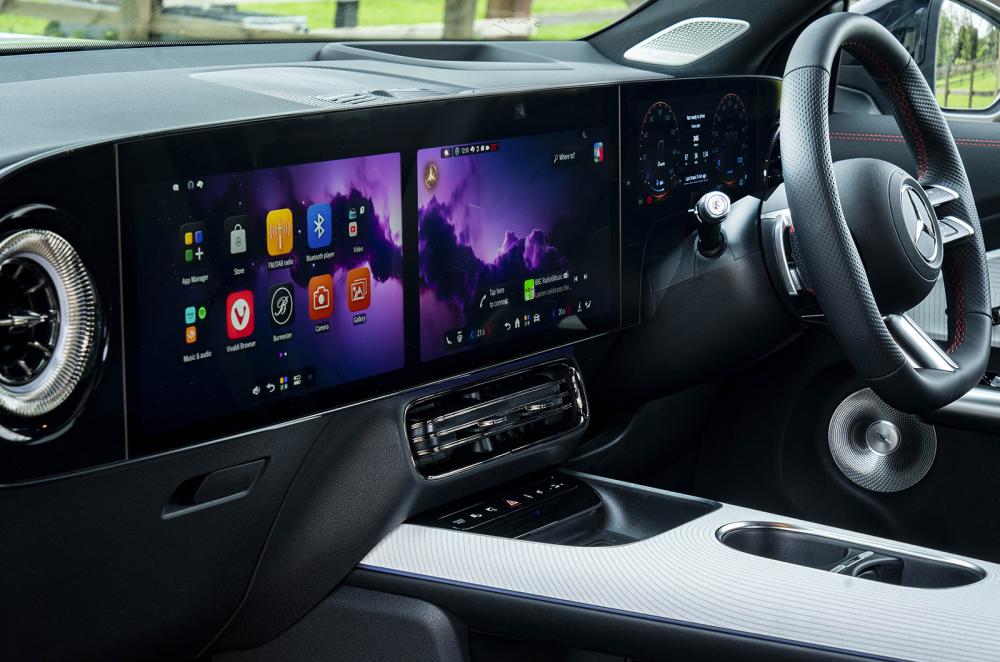 Mercedes GLB MBUX Hyperscreen