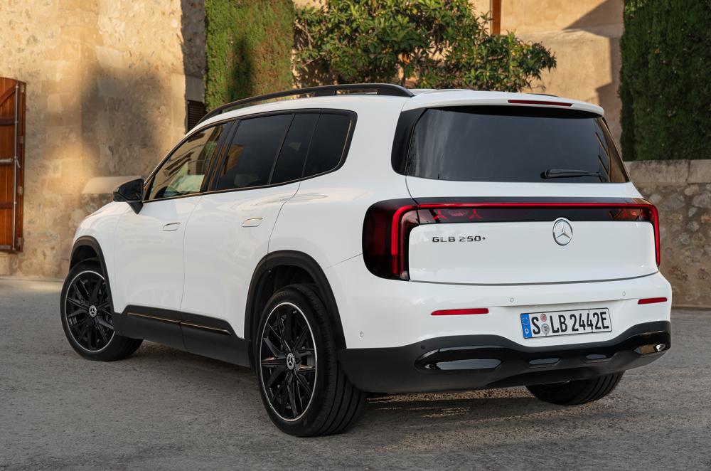 Mercedes GLB static rear left