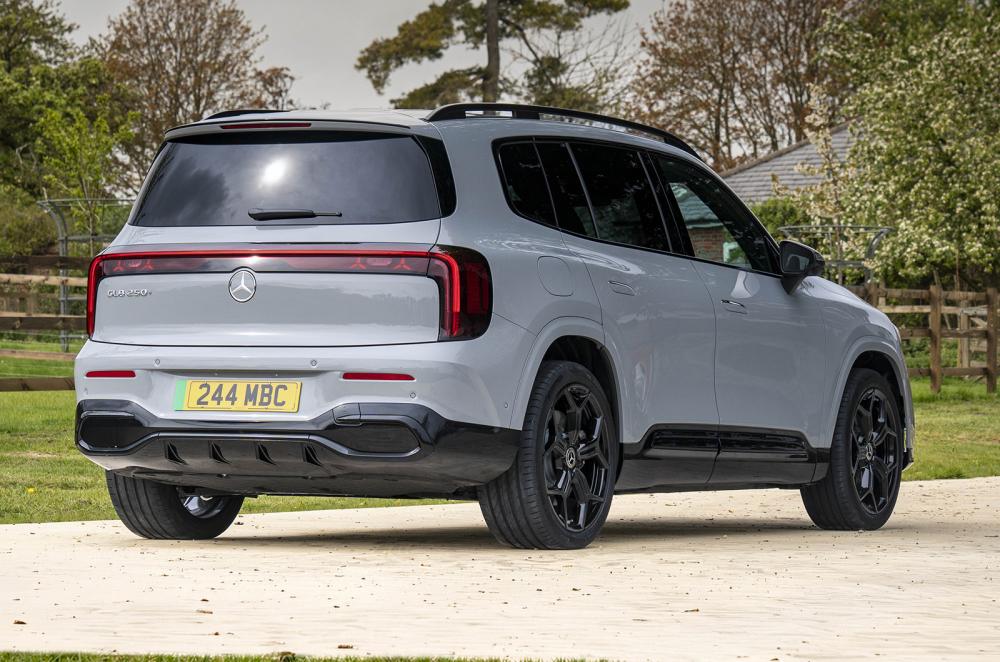 Mercedes GLB static rear right