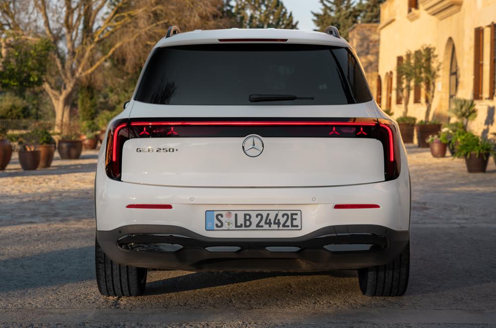 Mercedes GLB static rear