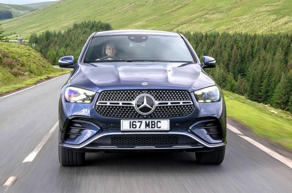 Mercedes GLE Coupé front driving