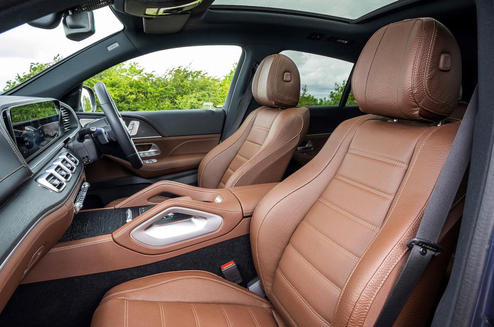 Mercedes GLE Coupé front seats