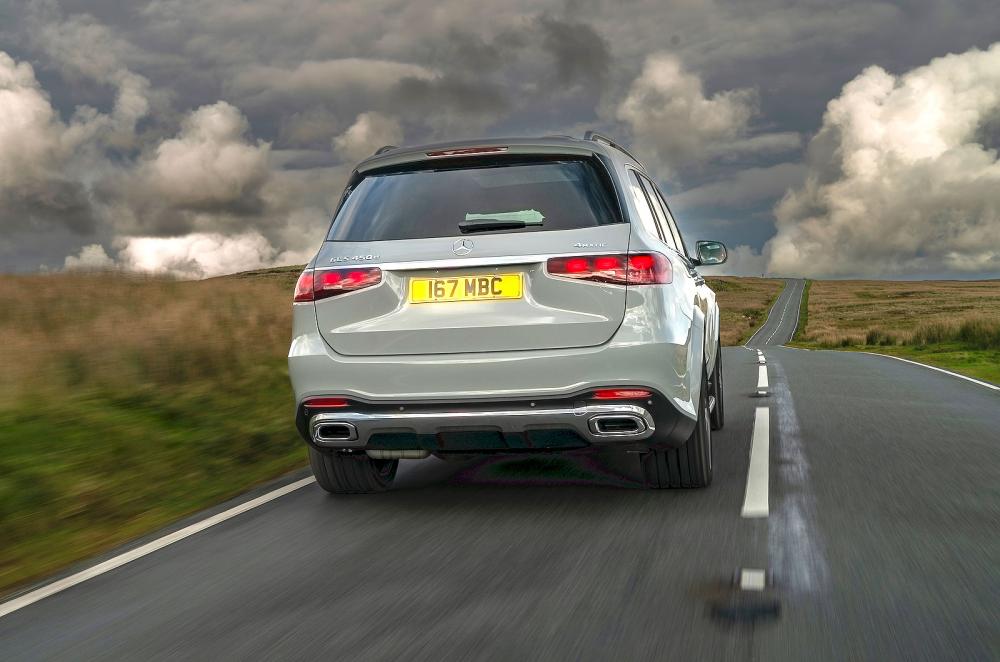 Mercedes GLS rear driving