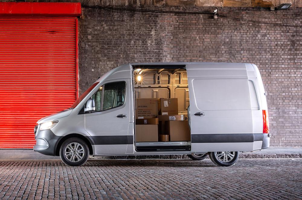 Mercedes Sprinter left static door open