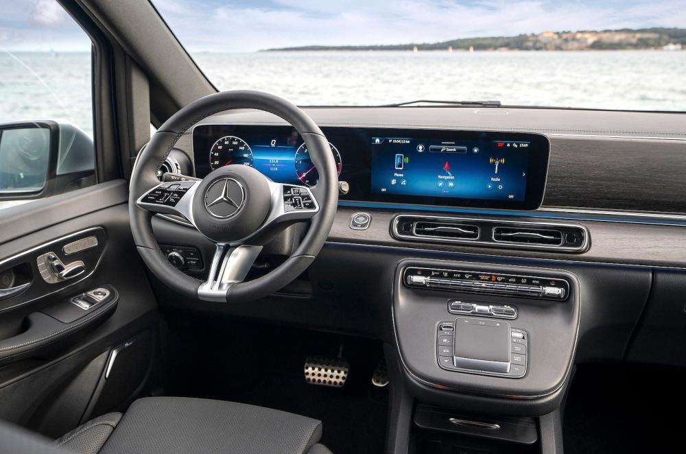 Mercedes V-Class interior dashboard