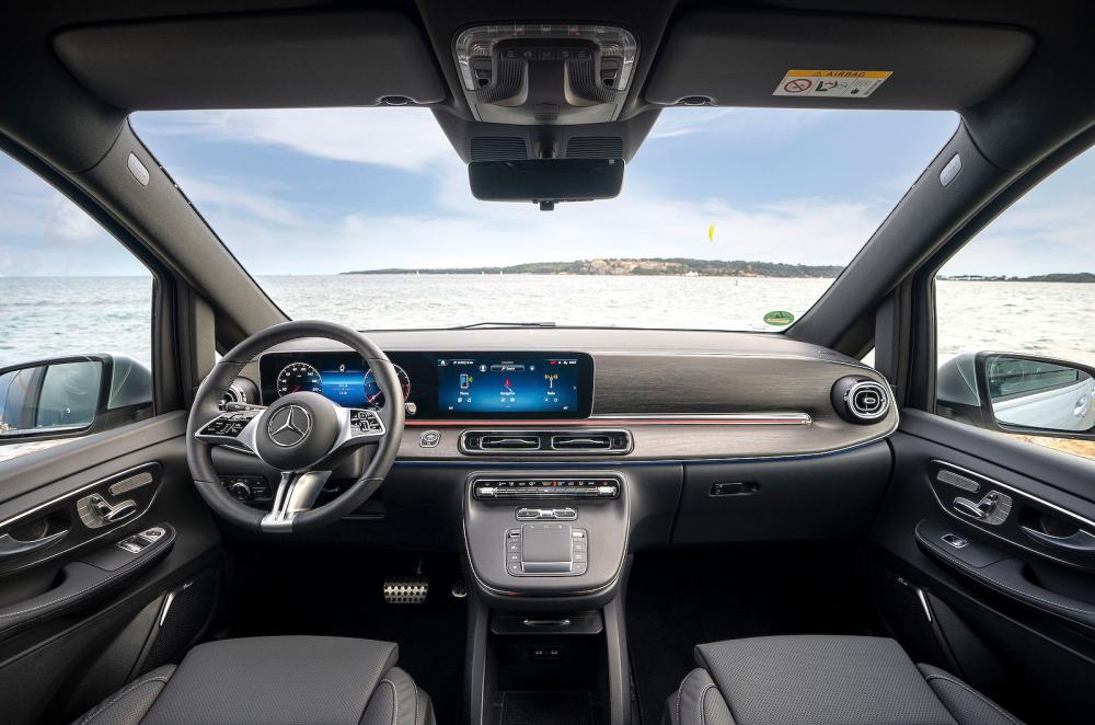 Mercedes V-Class interior dashboard