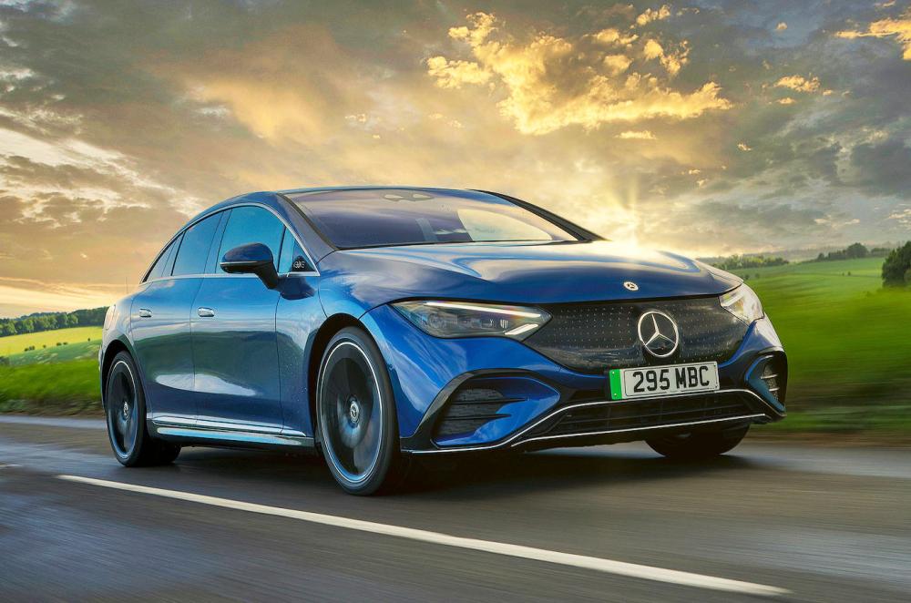 Used Mercedes EQE 2022-present front tracking