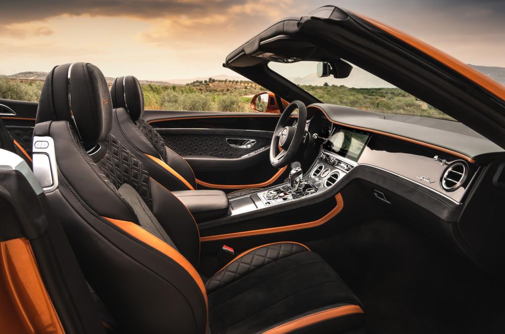 Bentley Continental GT Convertible 2022 interior front seats