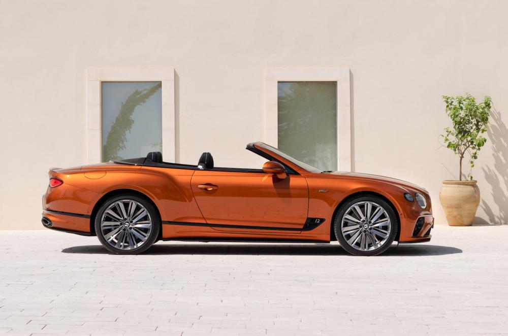 Bentley Continental GT Convertible 2022 right static