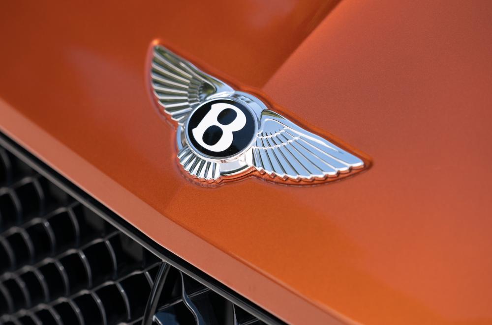 Bentley Continental GT Convertible 2022 badge detail