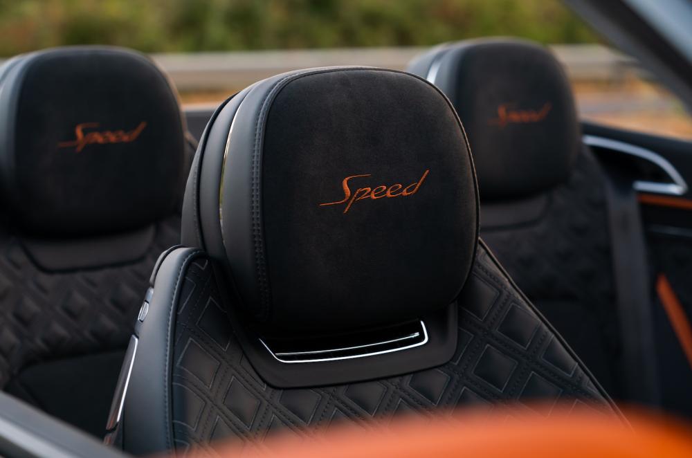 Bentley Continental GT Convertible 2022 interior seats detail