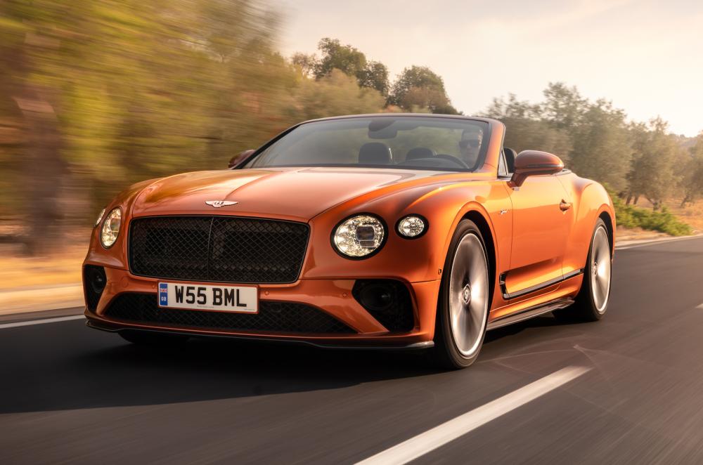 Bentley Continental GT Convertible 2022 front left tracking