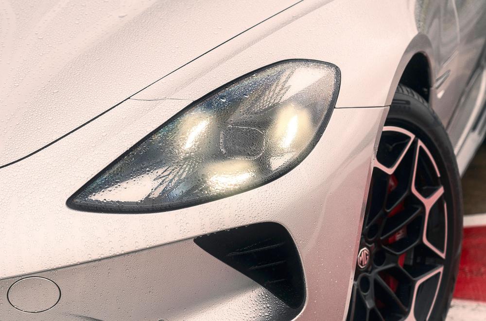 MG Cyberster headlights