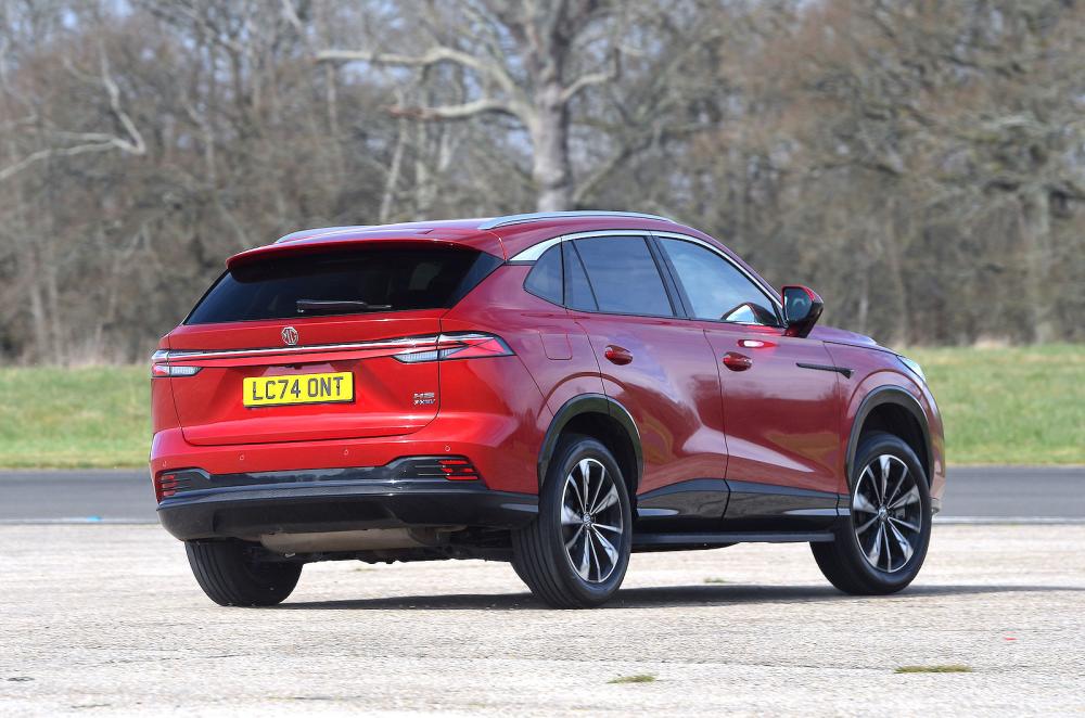 MG HS rear cornering main