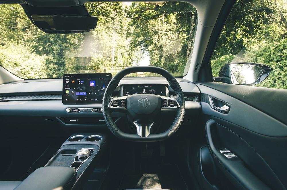 MG S5 EV dashboard