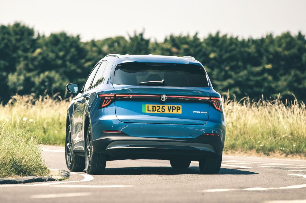 MG S5 EV rear cornering