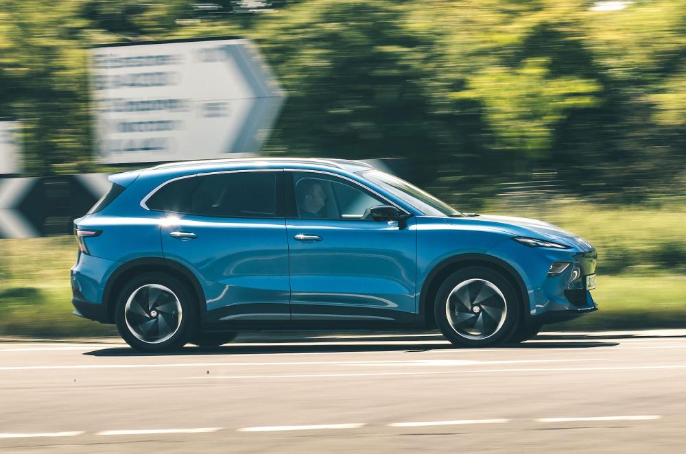 MG S5 EV right driving