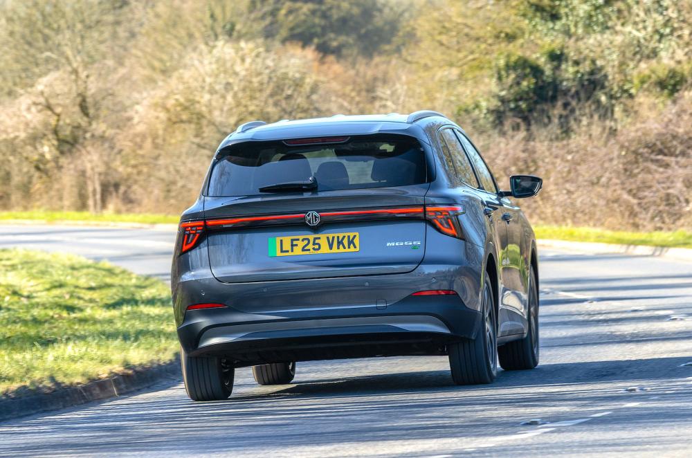 MG S5 rear cornering