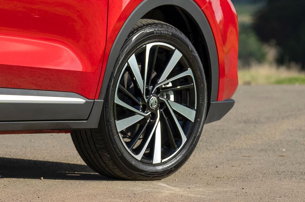 MG ZS Hybrid alloy wheel
