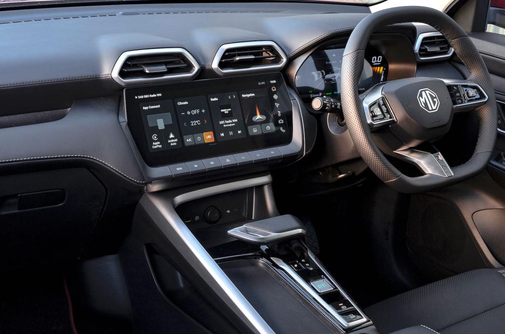 MG ZS Hybrid dashboard