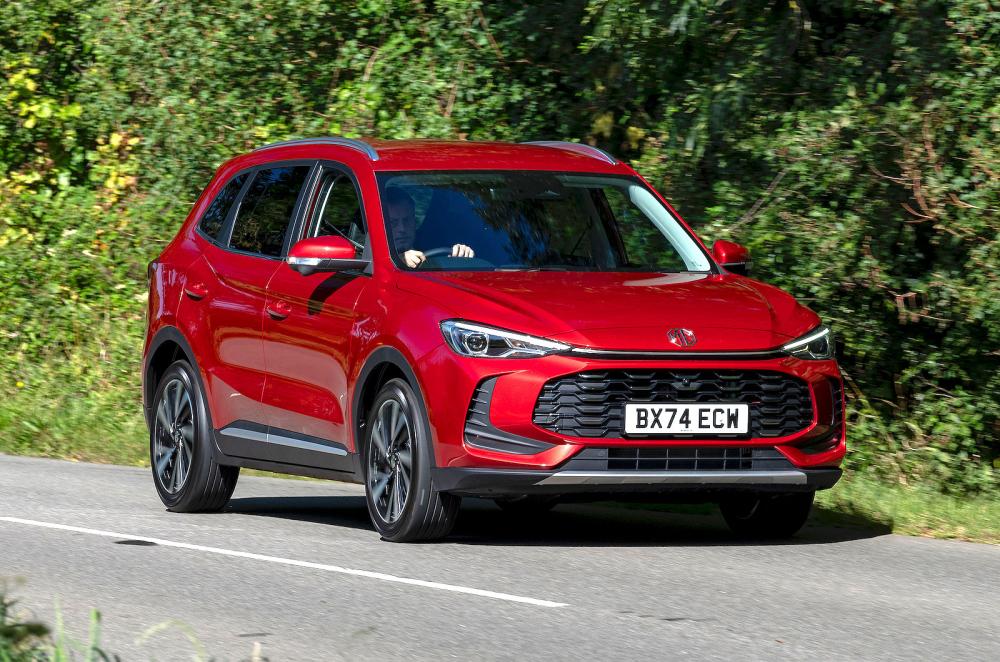 MG ZS Hybrid front right driving