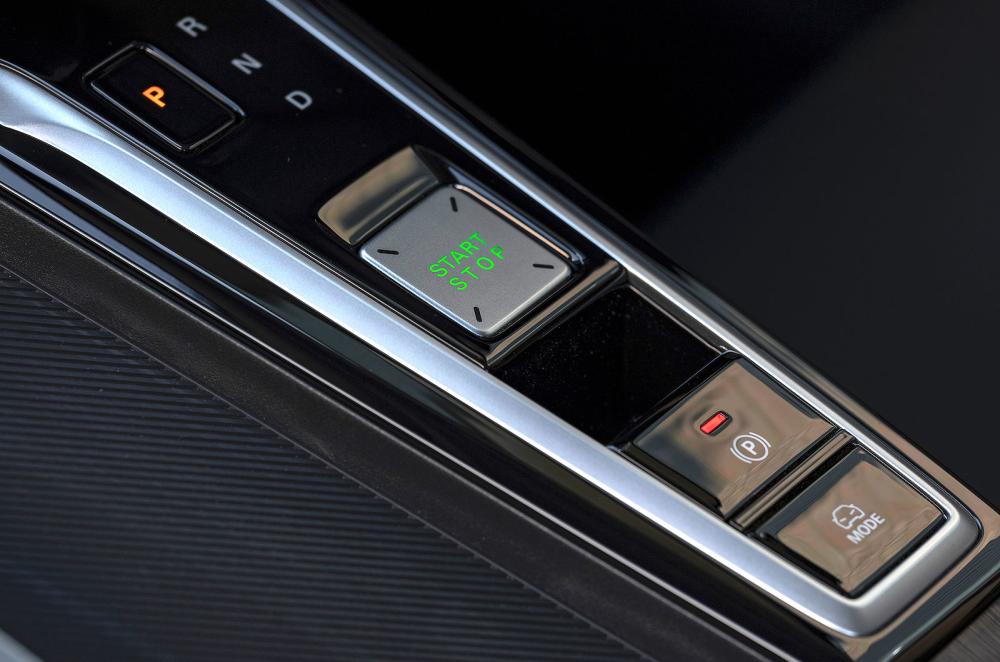 MG ZS Hybrid interior controls