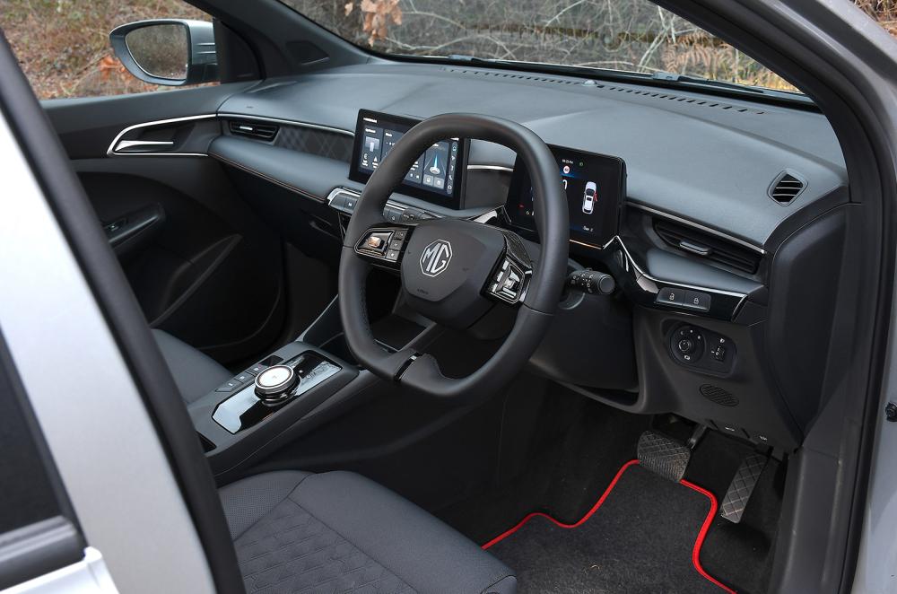 MG3 interior