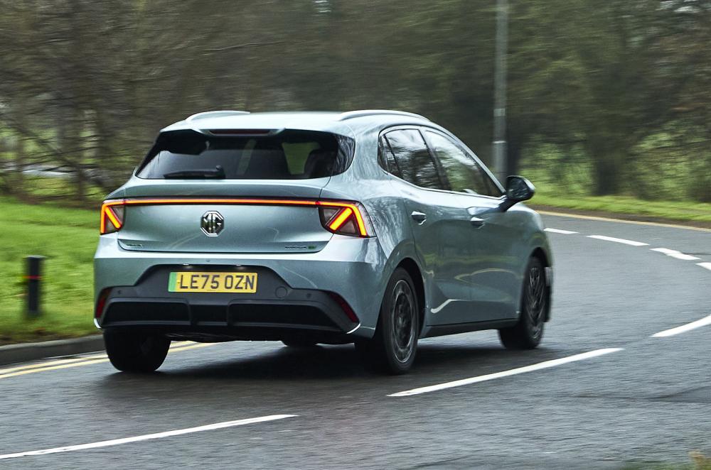 MG4 Urban rear cornering