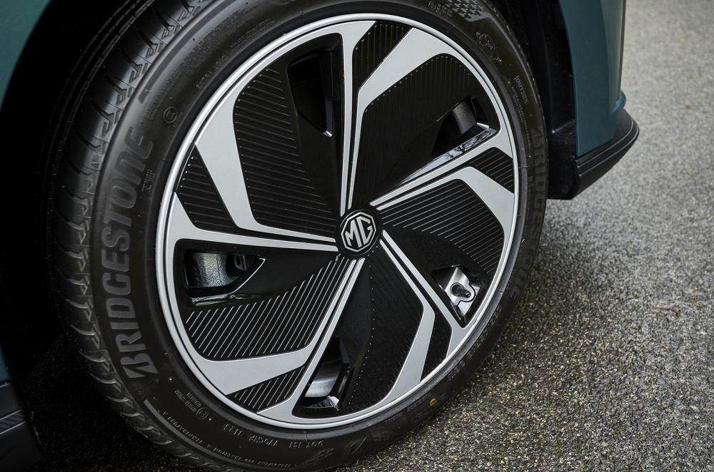 MG4 wheel detail
