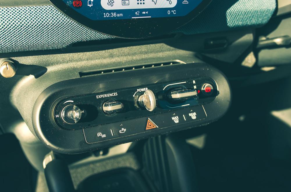 Mini Aceman interior controls
