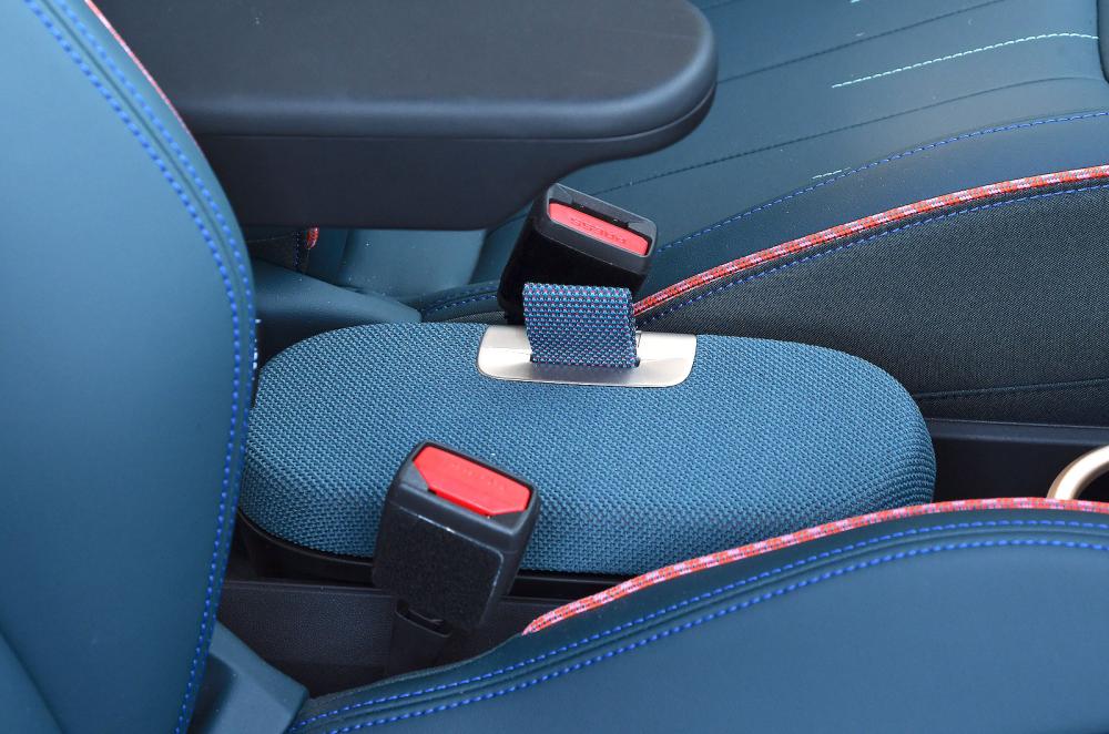 Mini Aceman interior detail