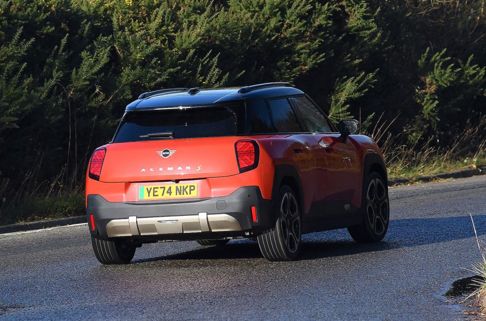 Mini Aceman rear cornering