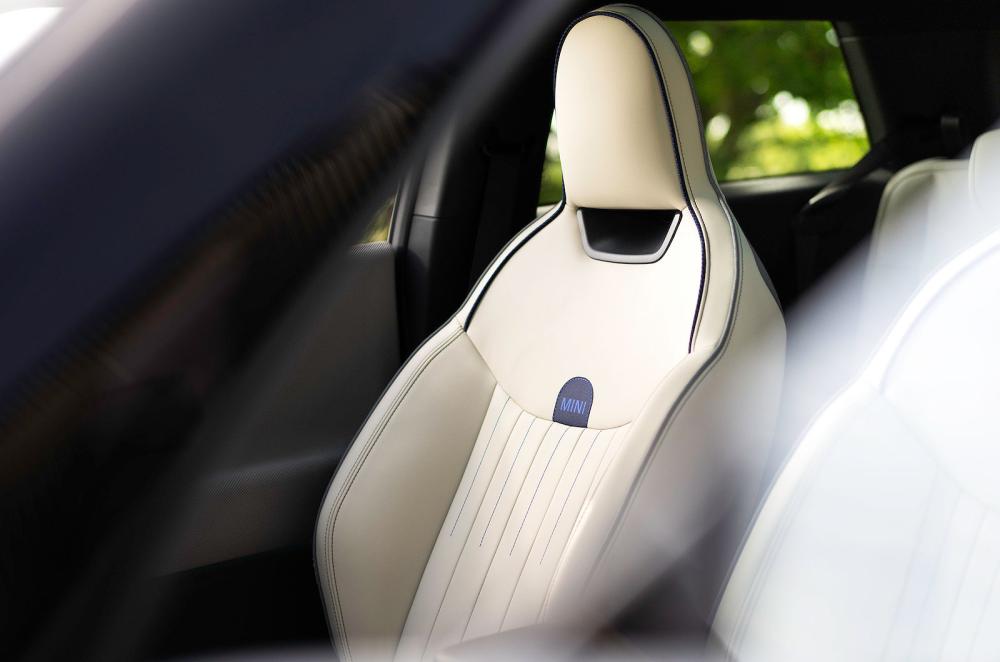 Mini Cooper Electric front seat detail