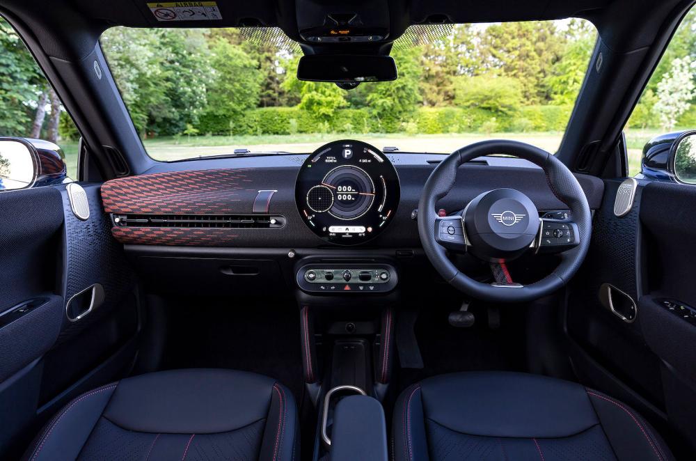 Mini Cooper Electric JCW dashboard