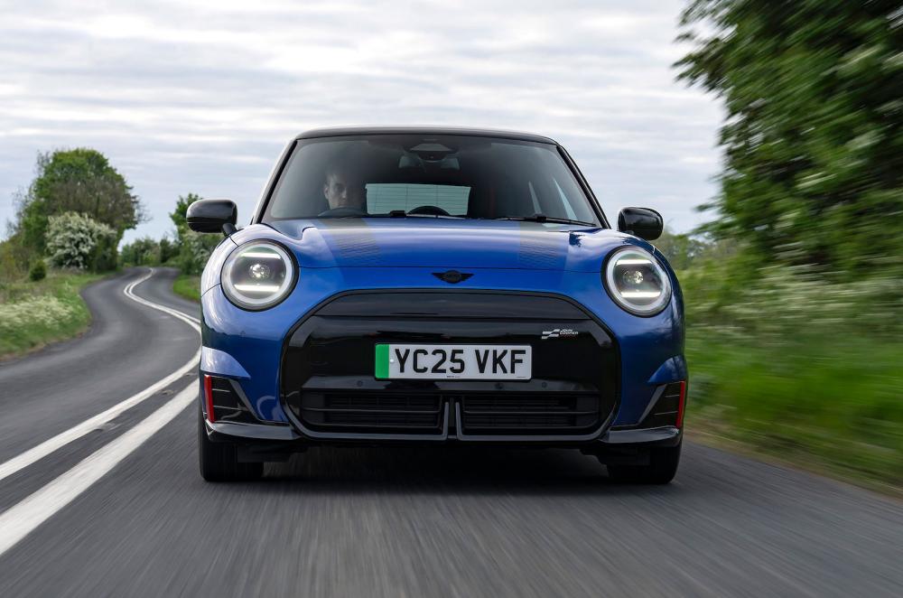 Mini Cooper Electric JCW front driving