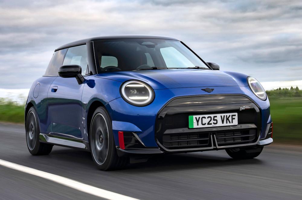 Mini Cooper Electric JCW front right driving