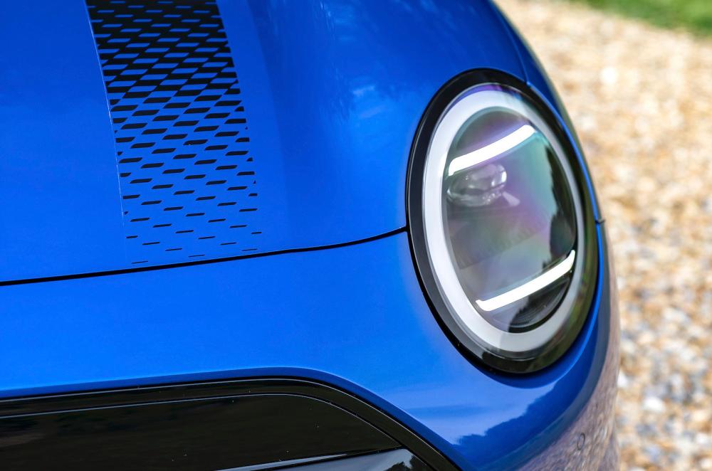 Mini Cooper Electric JCW headlights