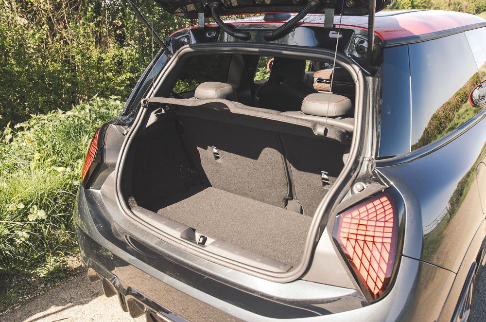 Mini Cooper JCW boot