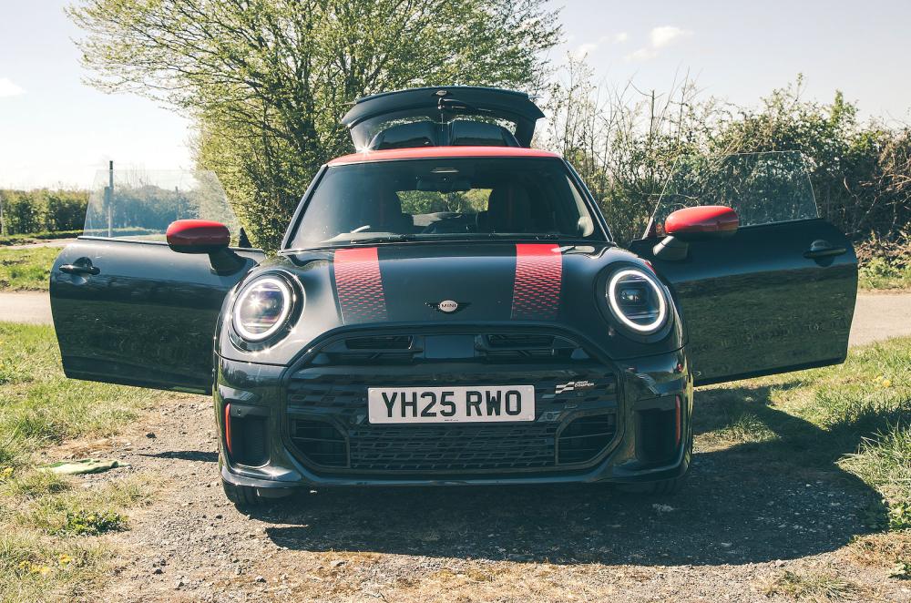 Mini Cooper JCW front static doors open