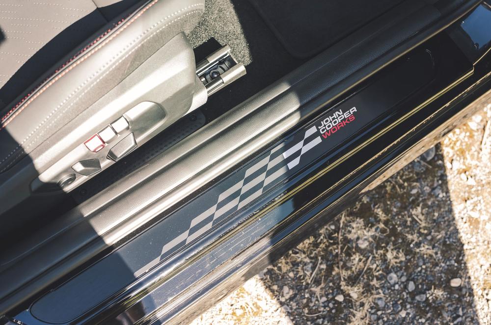 Mini Cooper JCW kickplate
