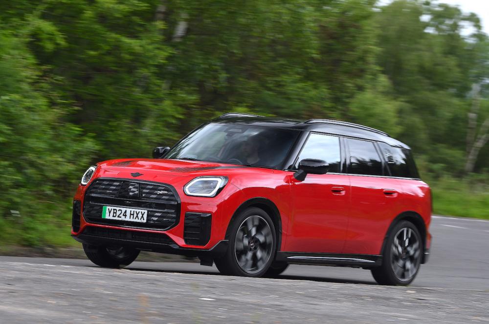 Mini Countryman Electric front left driving