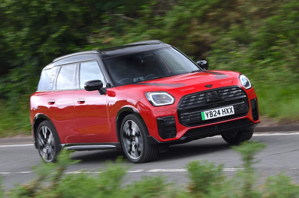 Mini Countryman Electric front right driving