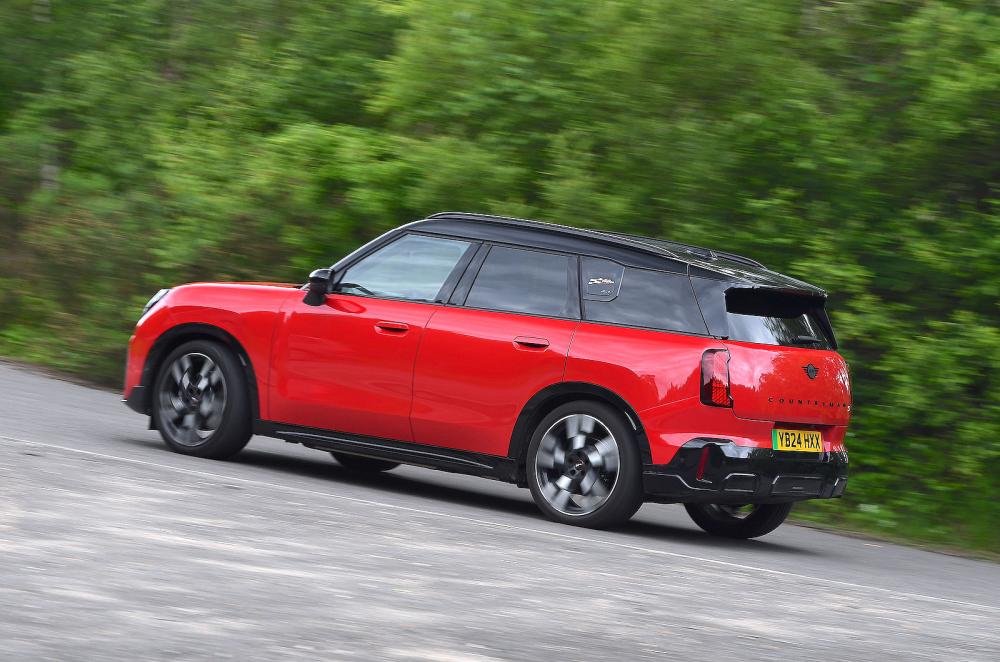 Mini Countryman Electric rear left driving