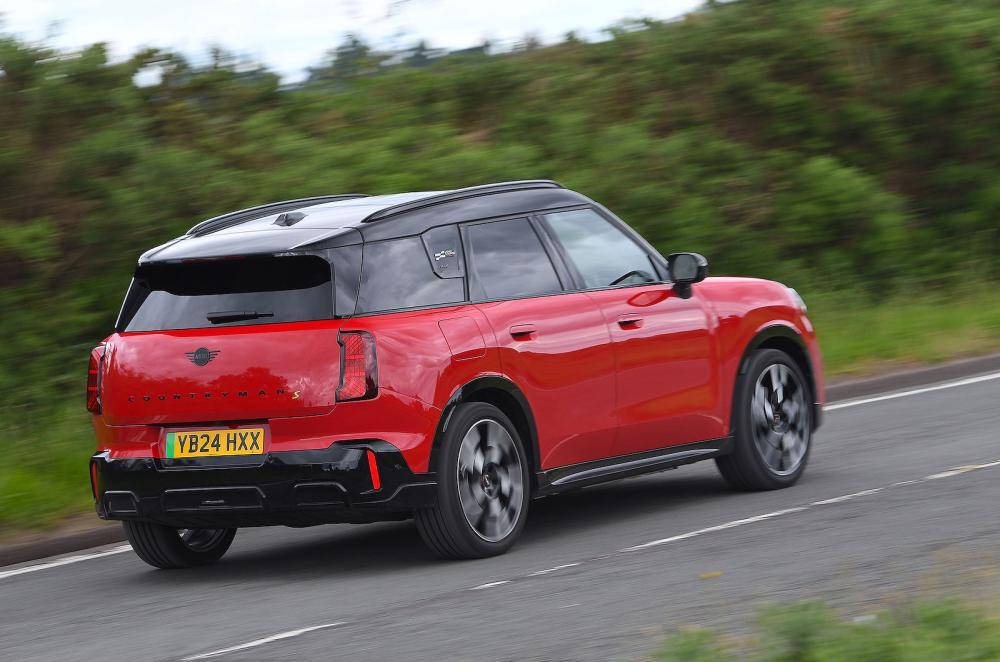 Mini Countryman Electric rear right driving