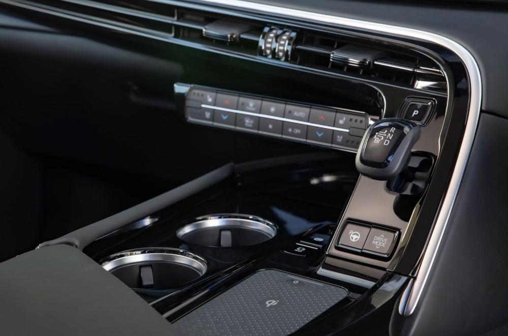 Toyota Mirai 2021 interior detail