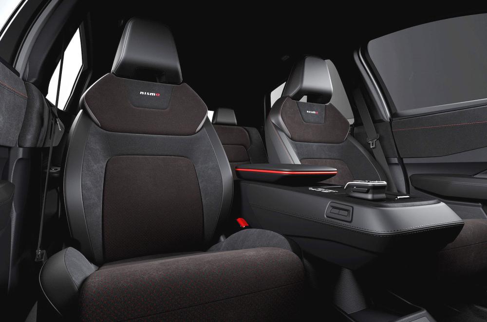 Nissan Ariya Nismo front seats