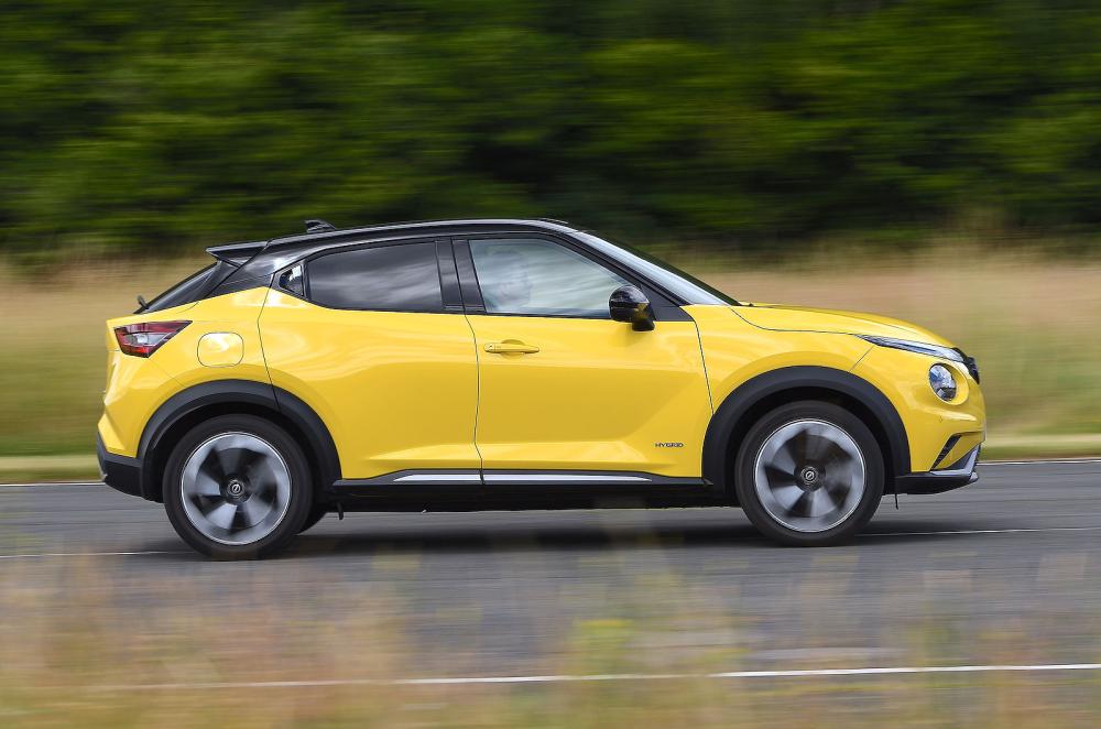 Nissan Juke right driving