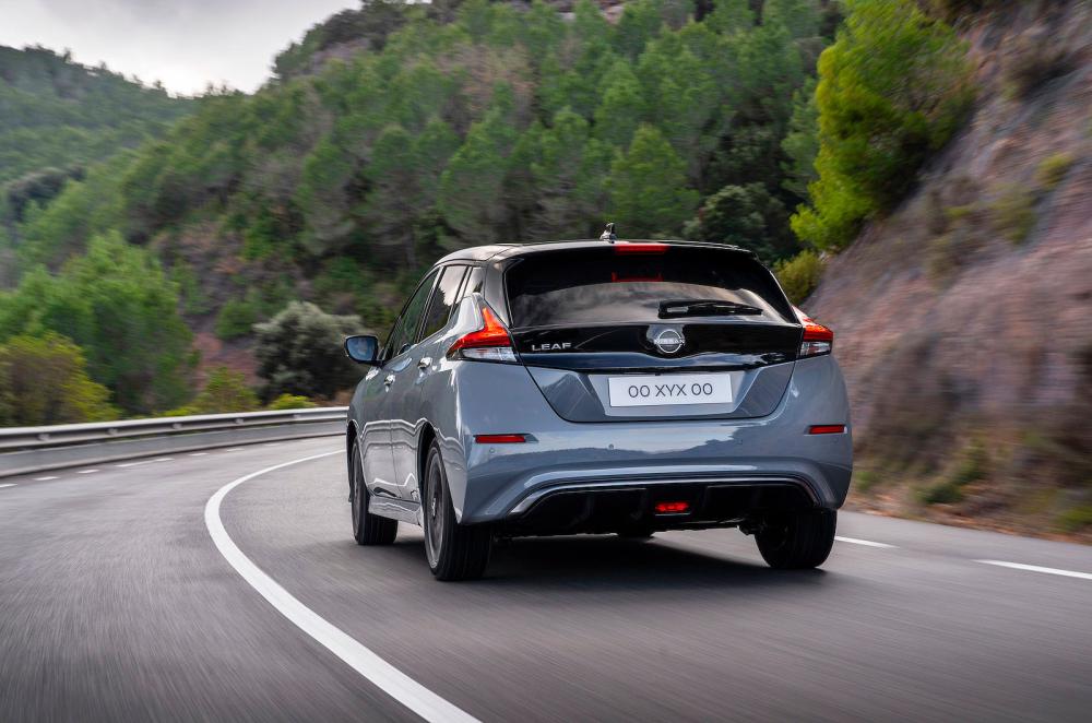 Nissan Leaf rear cornering