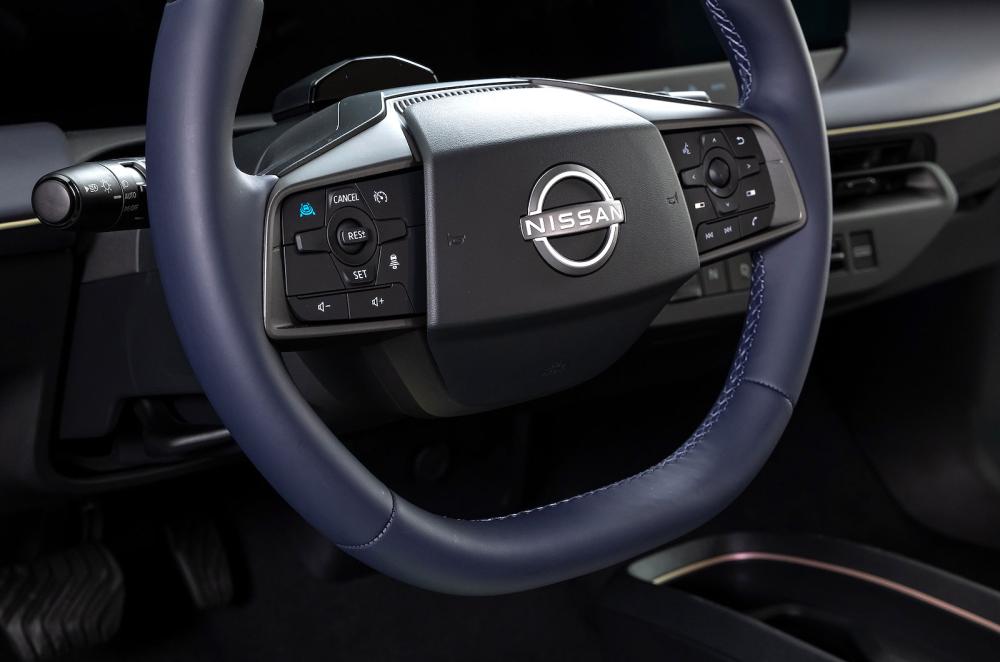 Nissan Leaf steering wheel