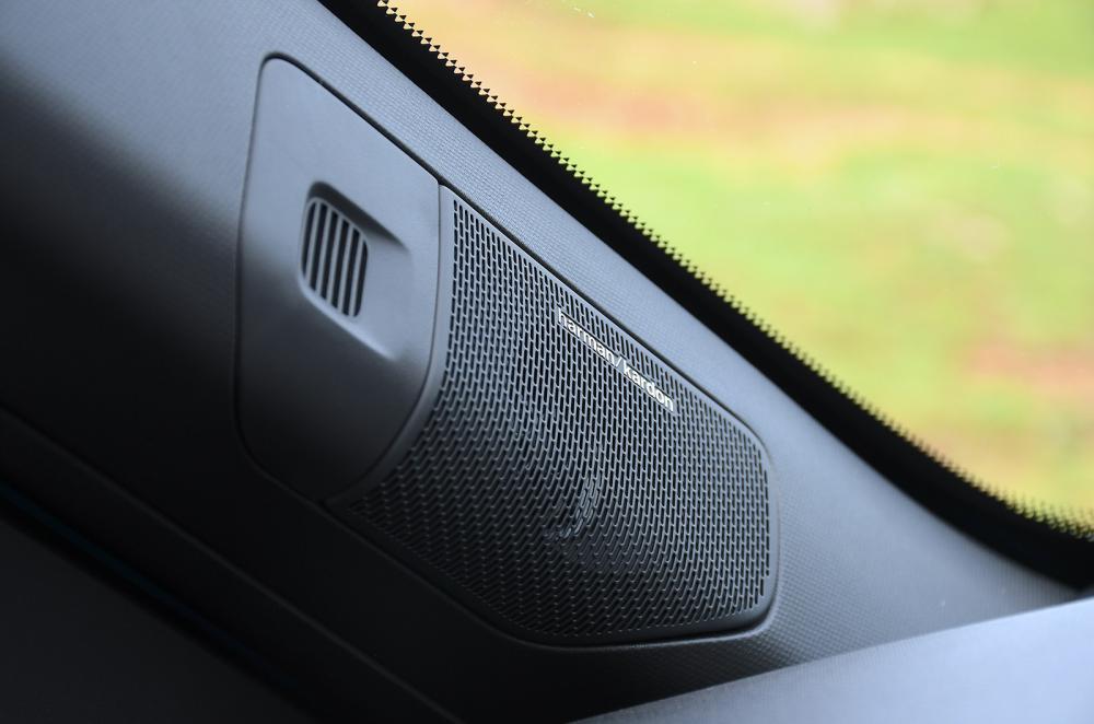 Nissan Micra speaker detail